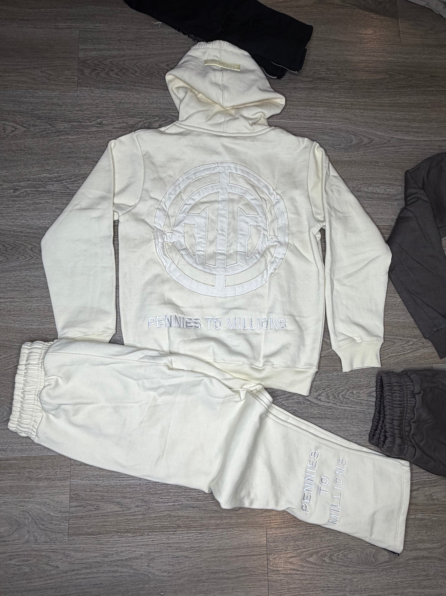 Distressed Logo Set