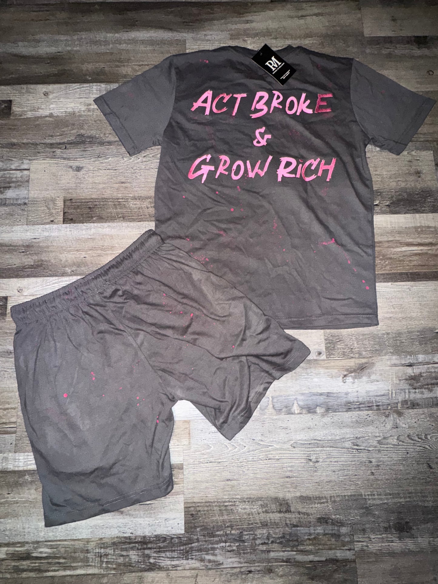 Act Broke & Grow Rich Short Set